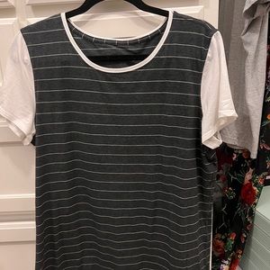 Lululemon Love Crew in grey stripe. Size 12